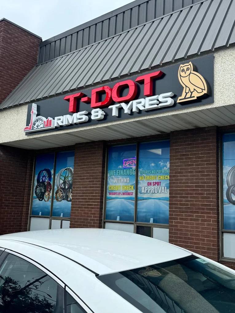 T-Dot Rims and Tyres storefront with full-colour window graphics